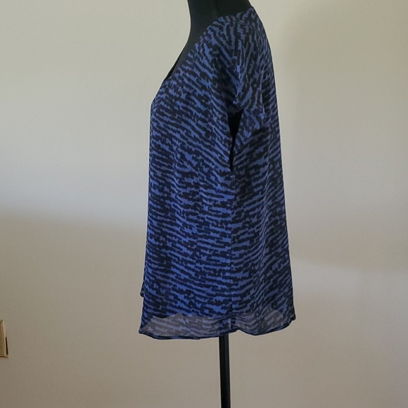 Linea by Louis Dell Olio printed short sleeve top - Picture 2 of 5